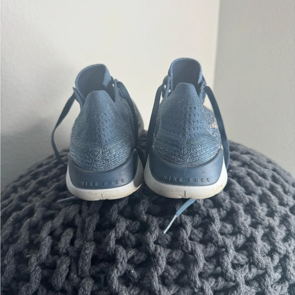 Nike Blue Knit Running Shoes - Picture 4 of 7